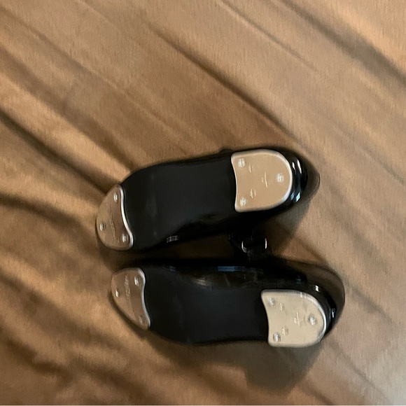 Freestyle danskin tsp shoes. New w/o tags. - Picture 2 of 4